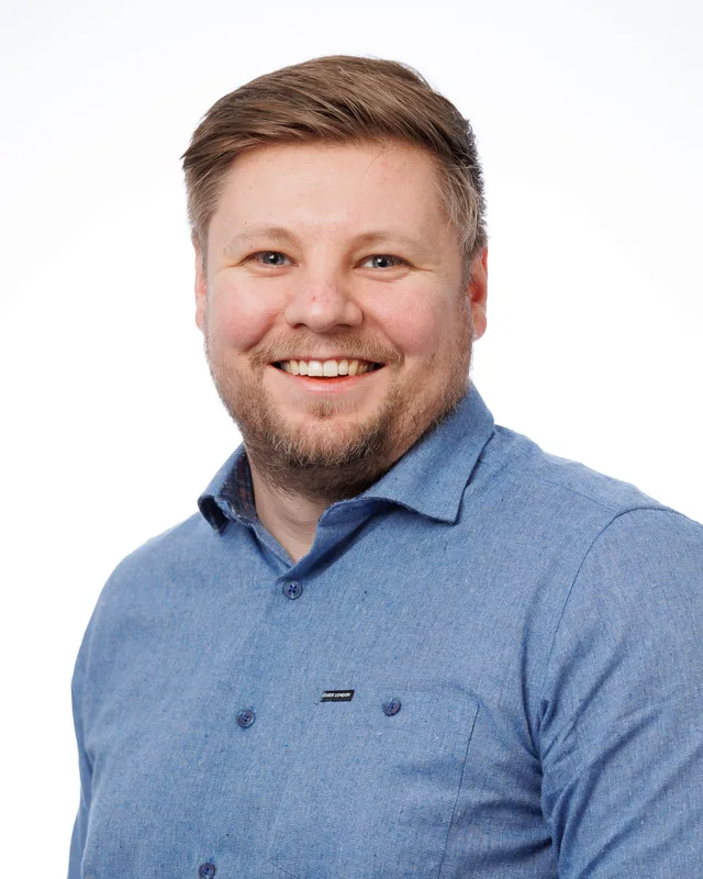 Portrait of Dom Portman, Founder & Managing Director